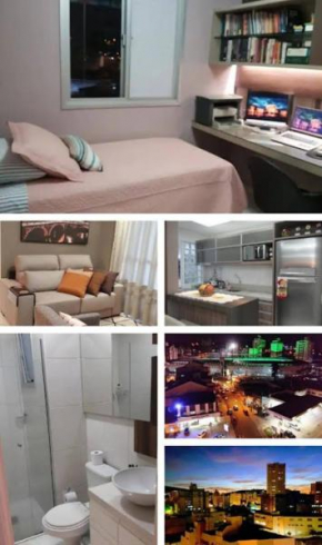 Quarto HOME OFFICE no CENTRO com Cama Box de solteiro - WIFI - TV - banheiro - Sala de Estar e cozinha - Apto compartilhado com Anfitriões experientes em hospedar - Superhost no BnB 5 estrelas